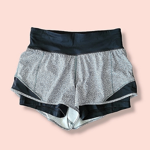 lululemon athletica Pants - LULULEMON ATHLETICA SHORTS